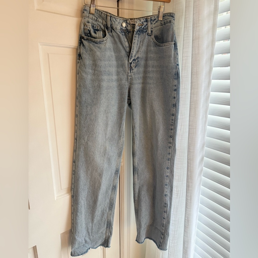 LIKE NEW 90s Zara Women's Straight Leg Light Blue Wash Jeans